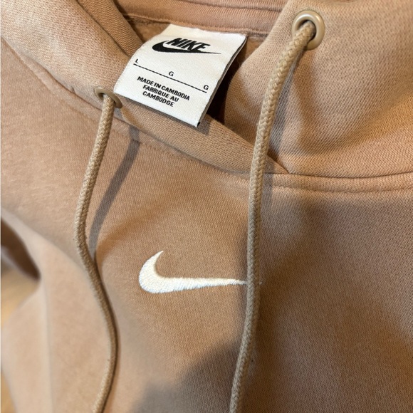 Nike Women's Hoodie Sweater - Picture 2 of 4